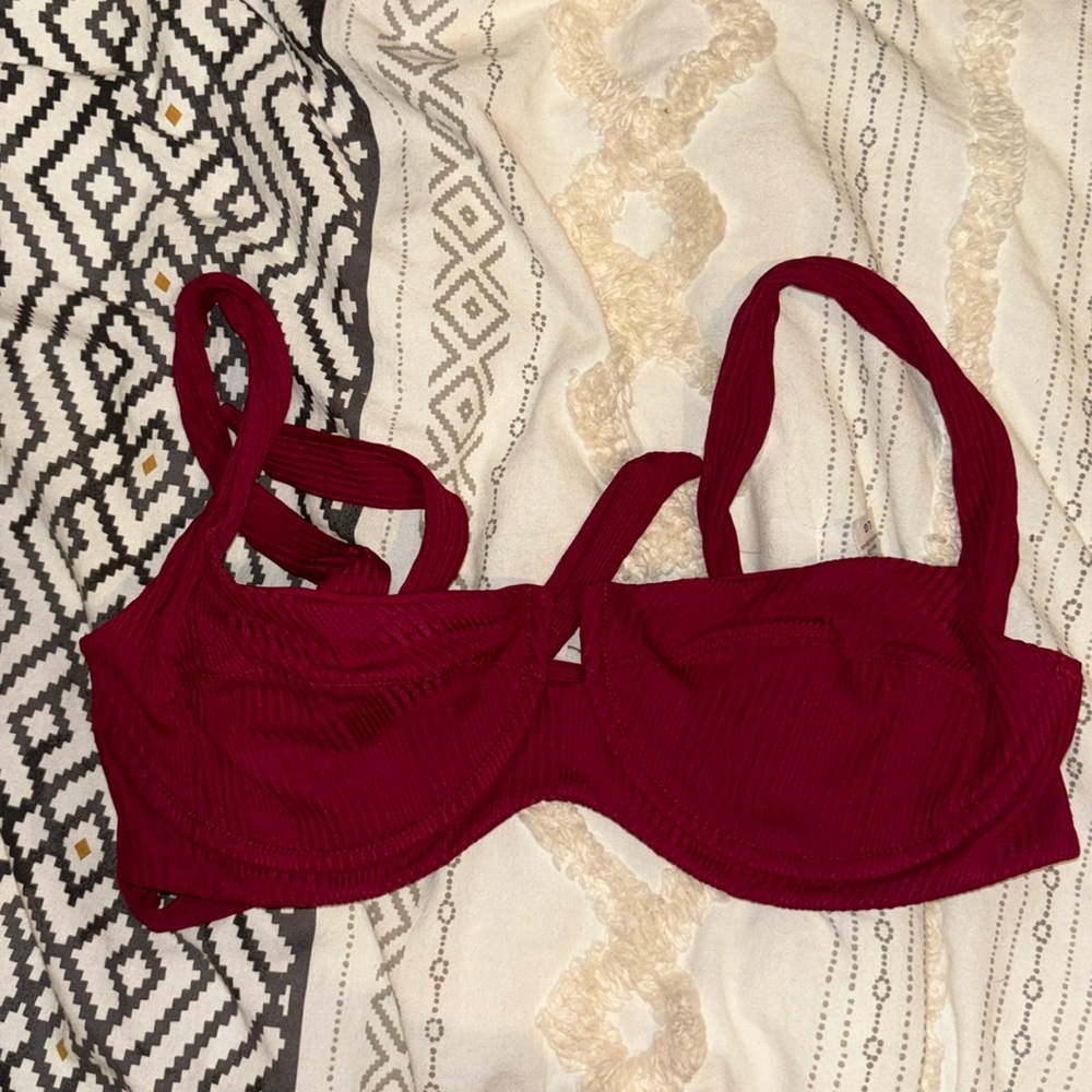 L space bathing suit top